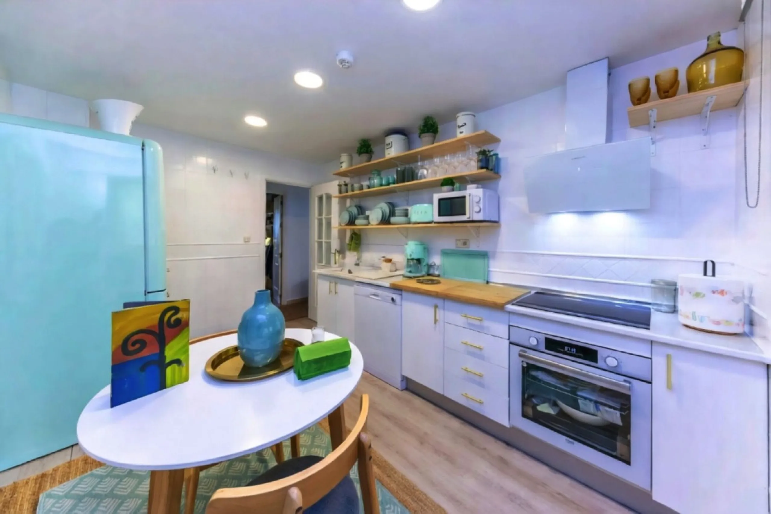 Erdgeschosswohnung mit gültiger Ferienvermietungslizenz – Las Brisas, Nueva Andalucía, Marbella