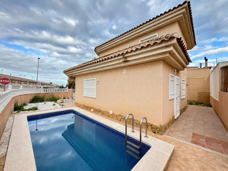 Stunning Detached Villa in Torrevieja