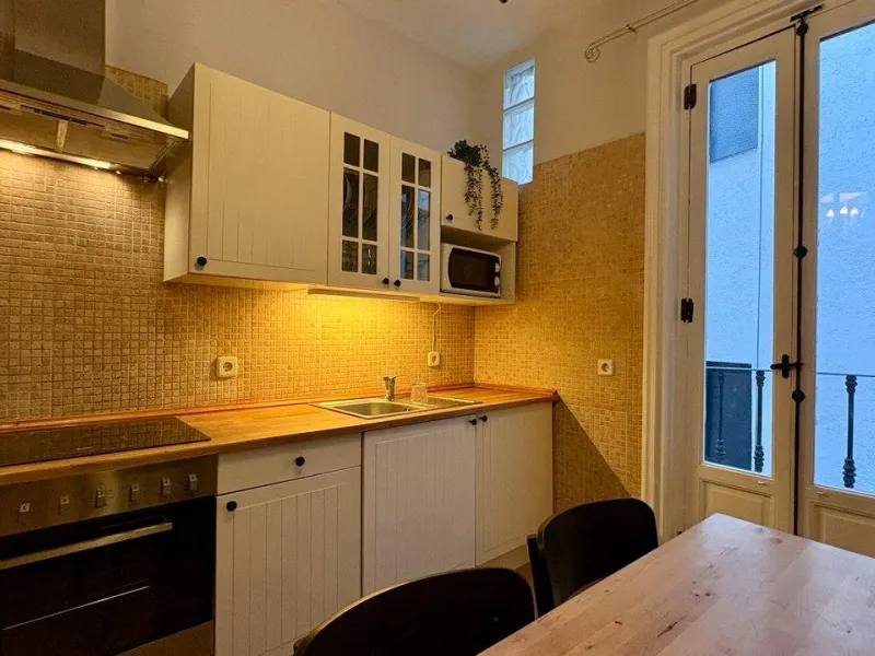 VIVIENDA REFORMADA EN EL HISTÓRICO BARRIO DE PALACIO, EN EL CORAZÓN DE MADRID