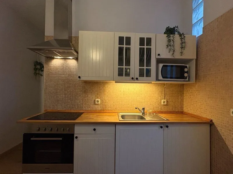 VIVIENDA REFORMADA EN EL HISTÓRICO BARRIO DE PALACIO, EN EL CORAZÓN DE MADRID
