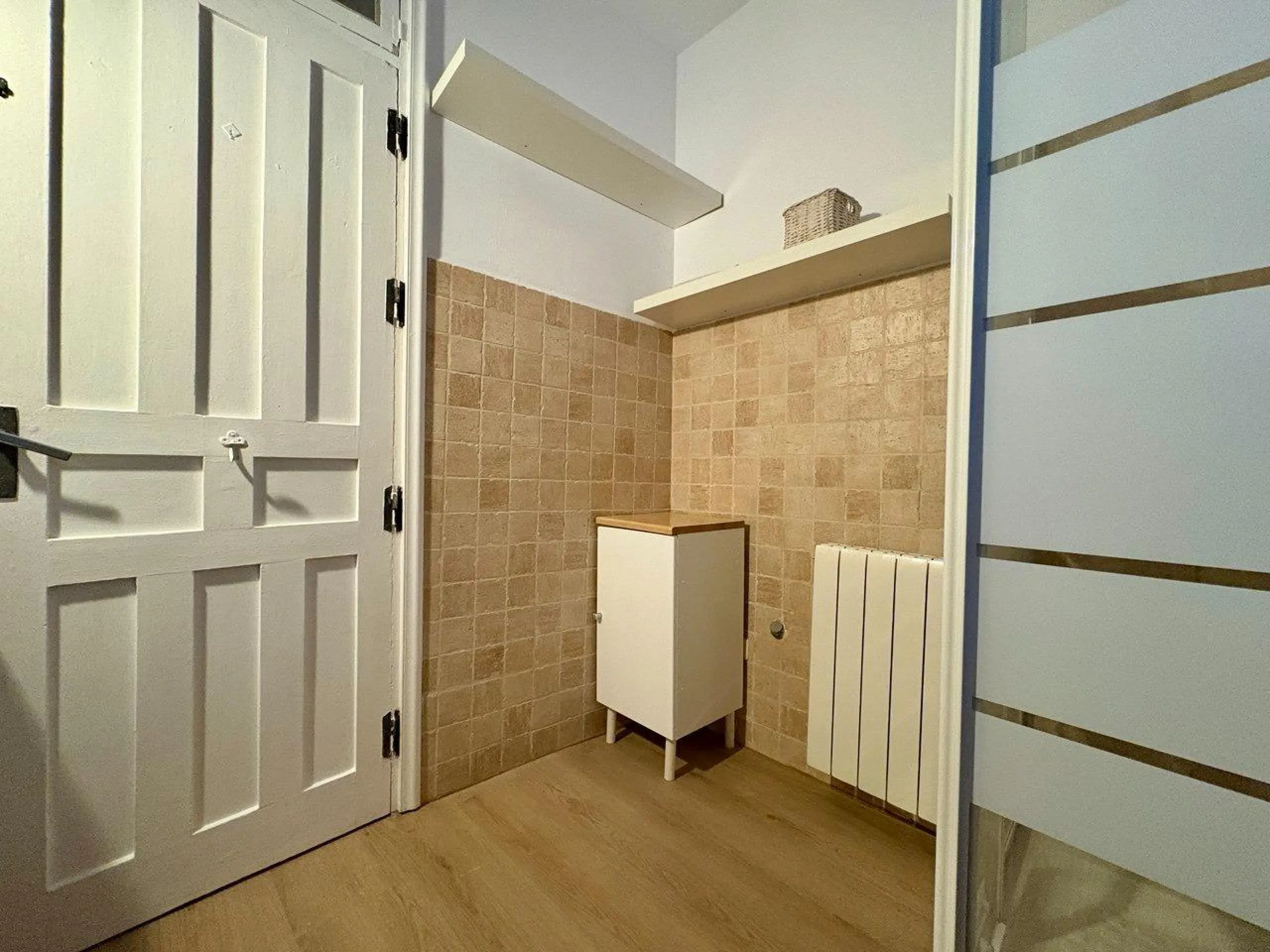 VIVIENDA REFORMADA EN EL HISTÓRICO BARRIO DE PALACIO, EN EL CORAZÓN DE MADRID