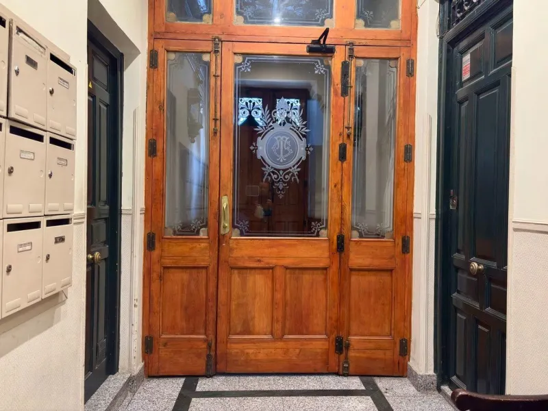 VIVIENDA REFORMADA EN EL HISTÓRICO BARRIO DE PALACIO, EN EL CORAZÓN DE MADRID