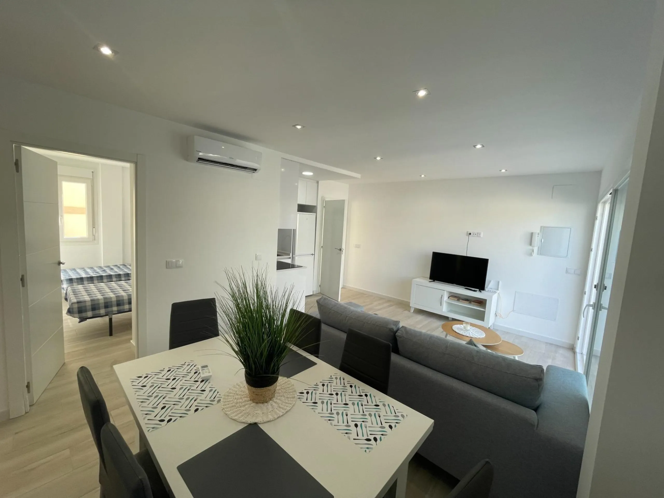 BONITO BUNGALOW REFORMADO CON PISCINA PRIVADA EN CABO ROIG : 3 hab, 1 baño