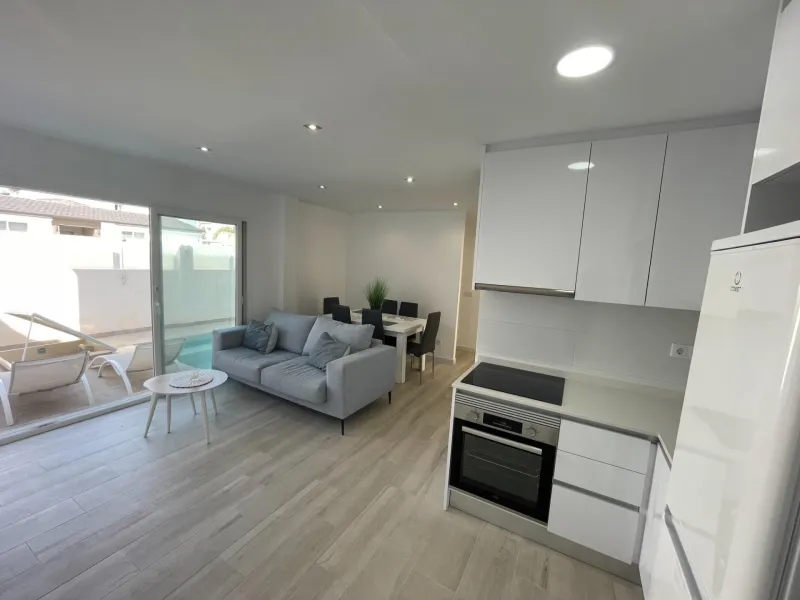 BONITO BUNGALOW REFORMADO CON PISCINA PRIVADA EN CABO ROIG : 3 hab, 1 baño