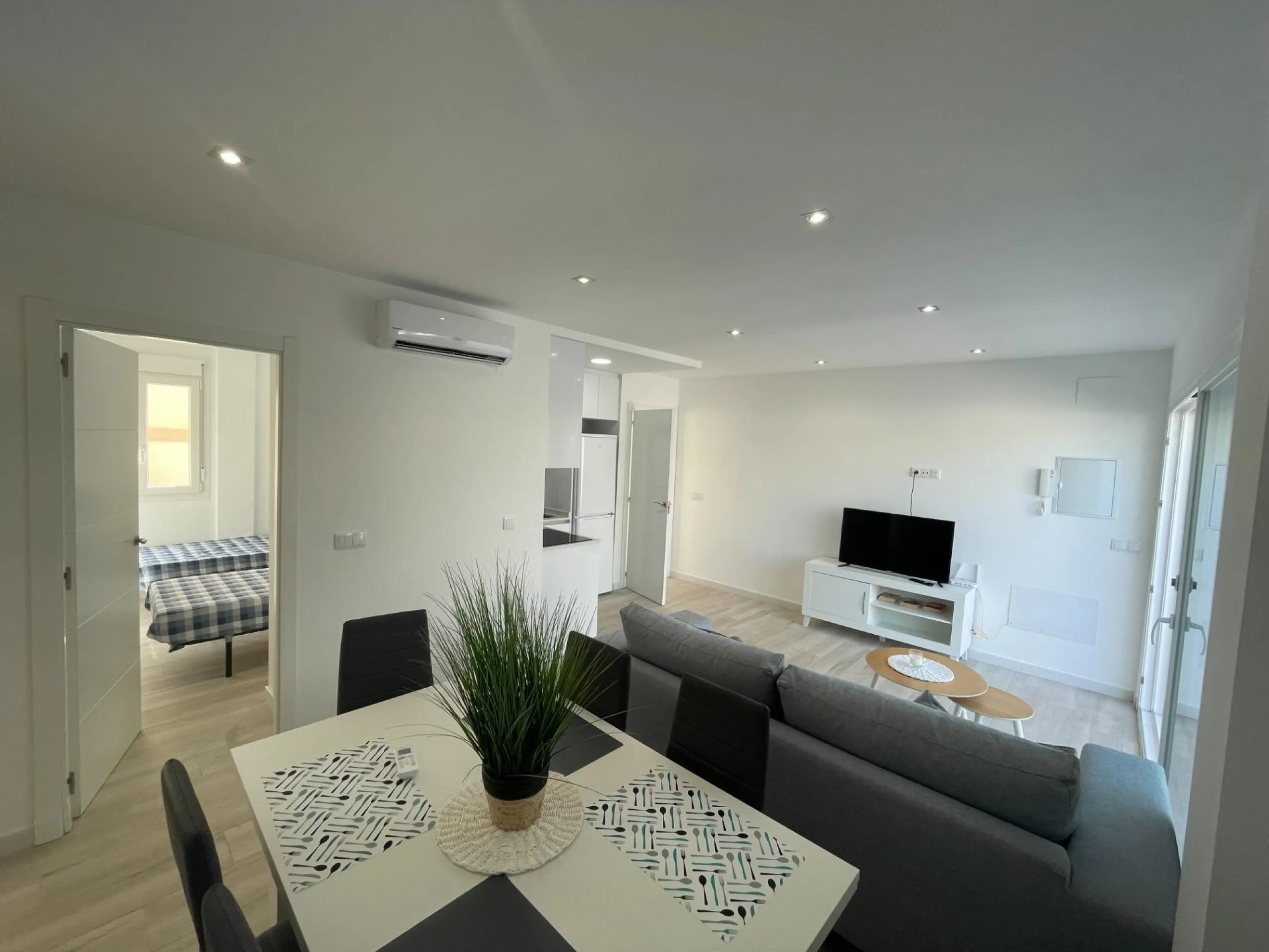 BONITO BUNGALOW REFORMADO CON PISCINA PRIVADA EN CABO ROIG : 3 hab, 1 baño