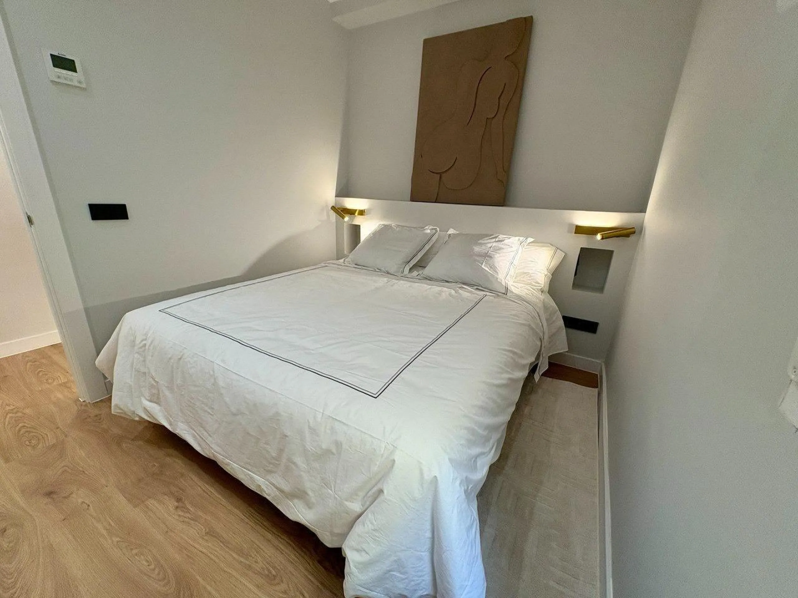ELEGANTE VIVIENDA EXTERIOR REFORMADA CON ORIENTACIÓN SUR EN EL BARRIO DE SALAMANCA