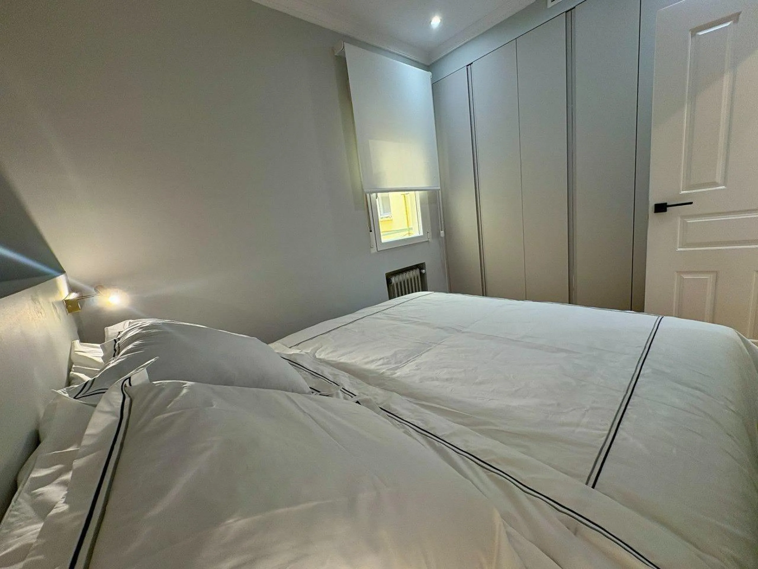 ELEGANTE VIVIENDA EXTERIOR REFORMADA CON ORIENTACIÓN SUR EN EL BARRIO DE SALAMANCA