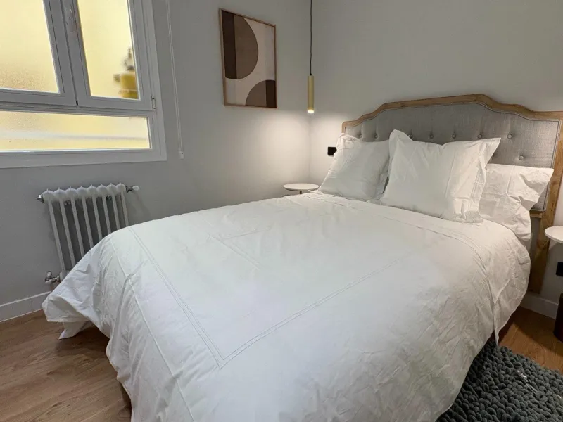 ELEGANTE VIVIENDA EXTERIOR REFORMADA CON ORIENTACIÓN SUR EN EL BARRIO DE SALAMANCA