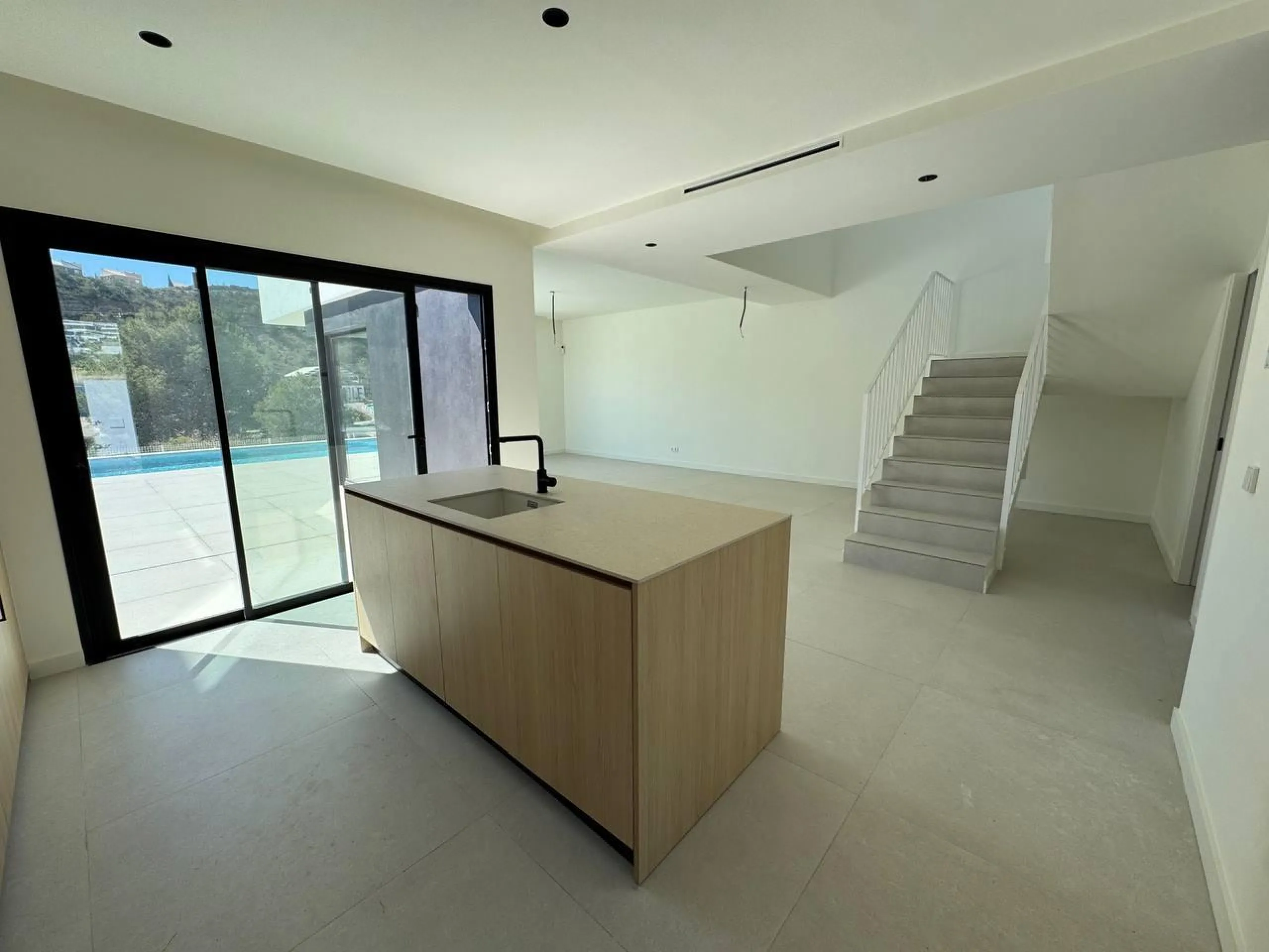 Luxury Villa in Balcón de Finestrat: A Private Paradise 🌅🏡
