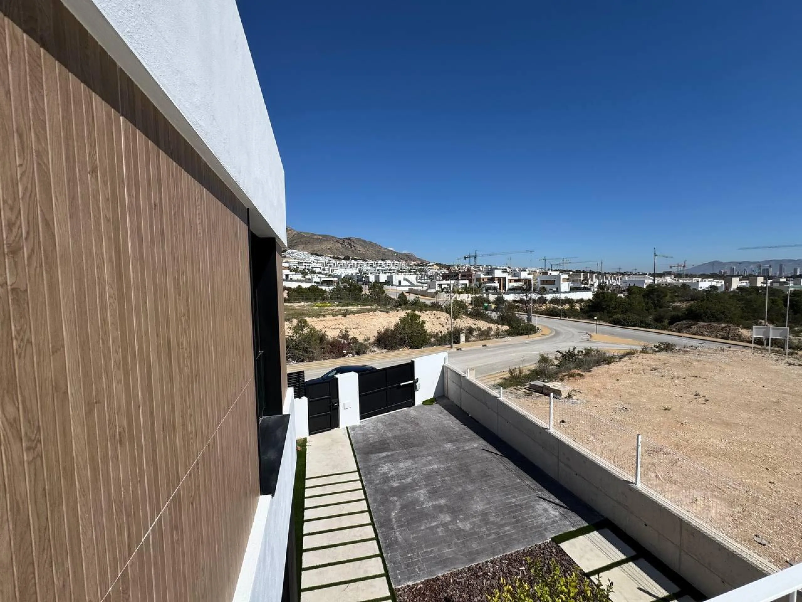 Luxury Villa in Balcón de Finestrat: A Private Paradise 🌅🏡