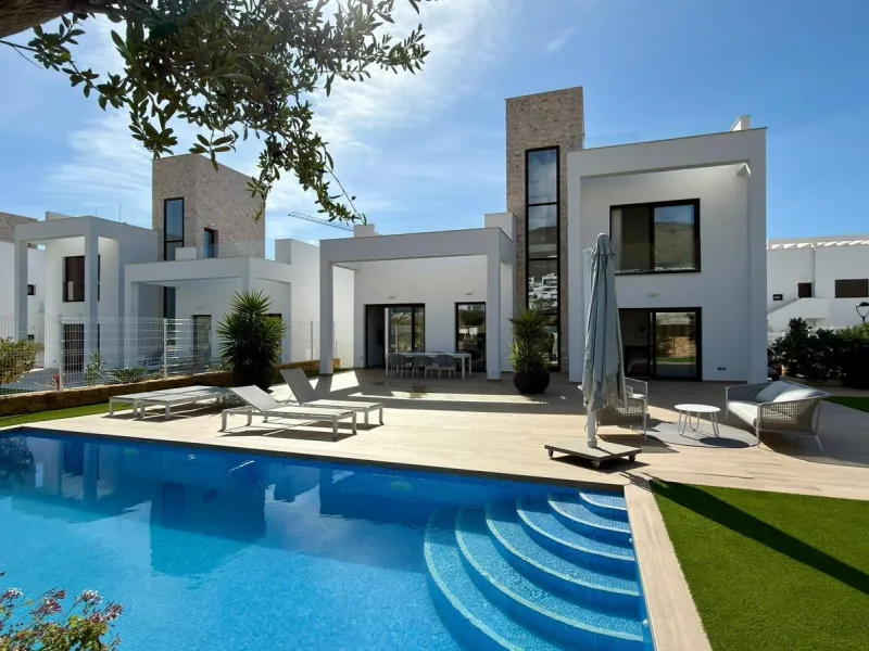🏡 Modern villa for sale in Finestrat
