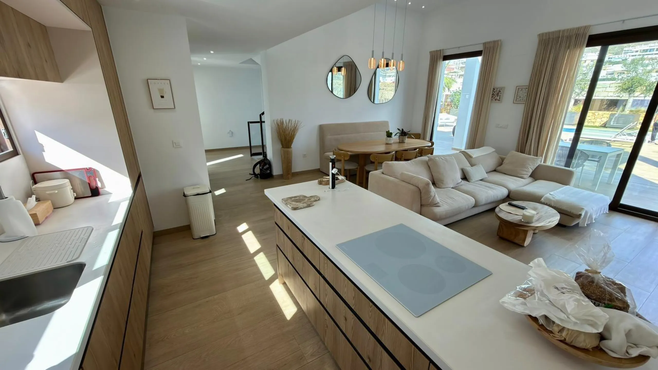 🏡 Modern villa for sale in Finestrat