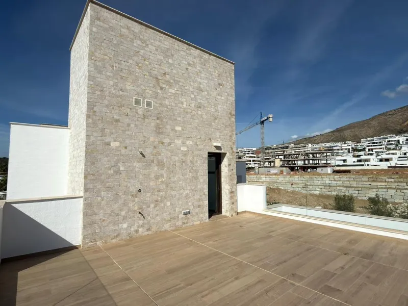🏡 Modern villa for sale in Finestrat