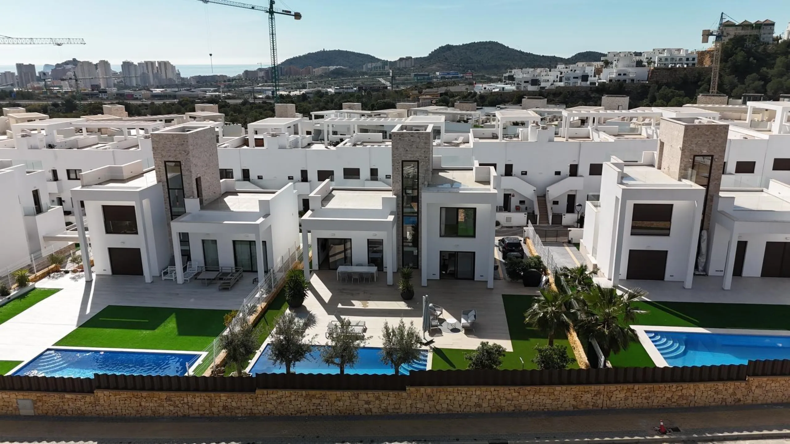 🏡 Modern villa for sale in Finestrat