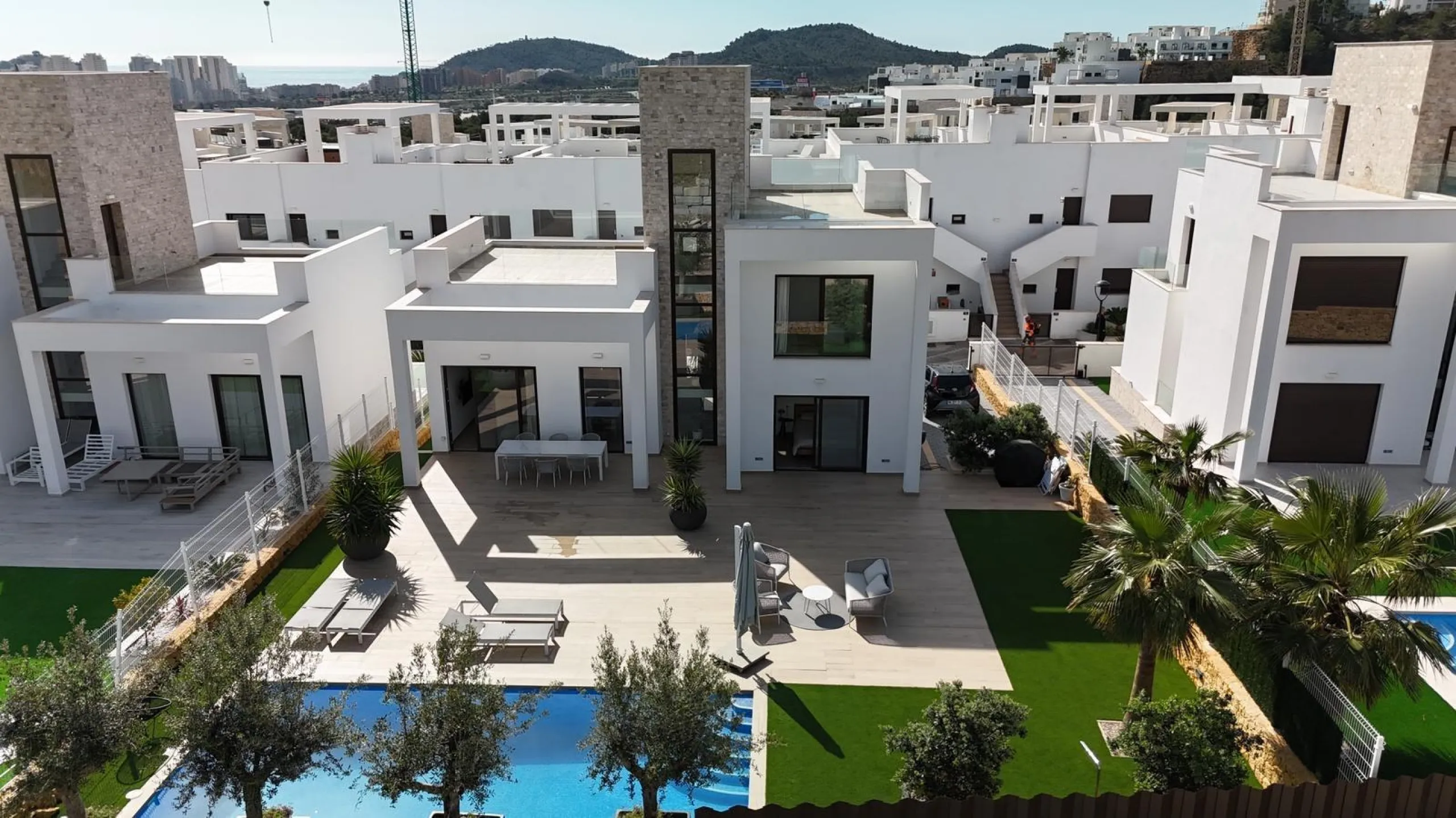 🏡 Modern villa for sale in Finestrat