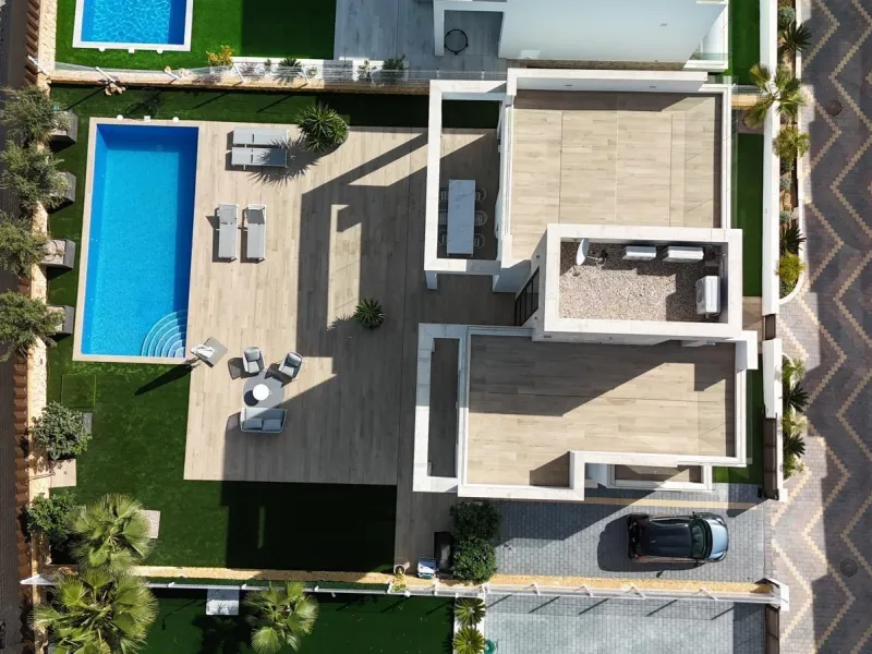 🏡 Modern villa for sale in Finestrat