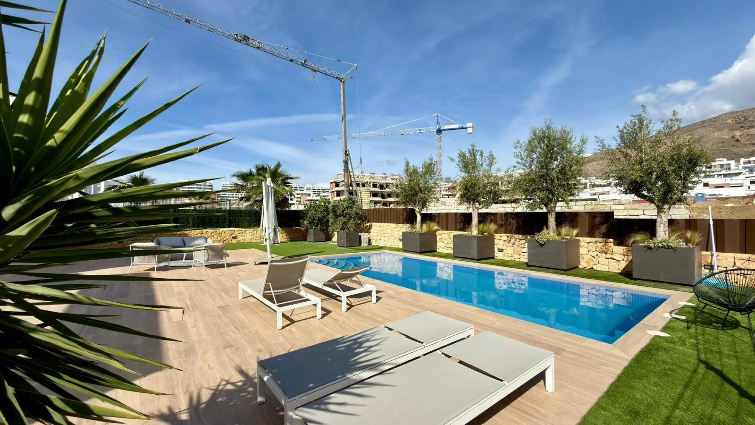 🏡 Modern villa for sale in Finestrat