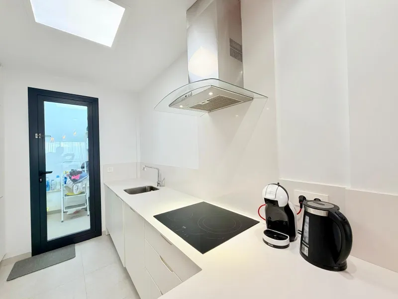 Modern Corner Chalet with Private Pool and Spacious Solarium – Between Golf, Orihuela Costa