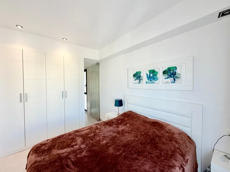 Modern Corner Chalet with Private Pool and Spacious Solarium – Between Golf, Orihuela Costa