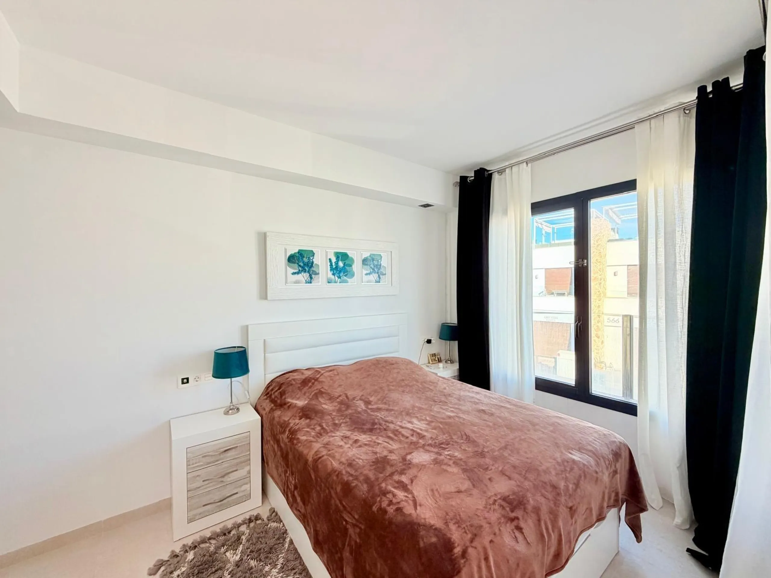 Modern Corner Chalet with Private Pool and Spacious Solarium – Between Golf, Orihuela Costa