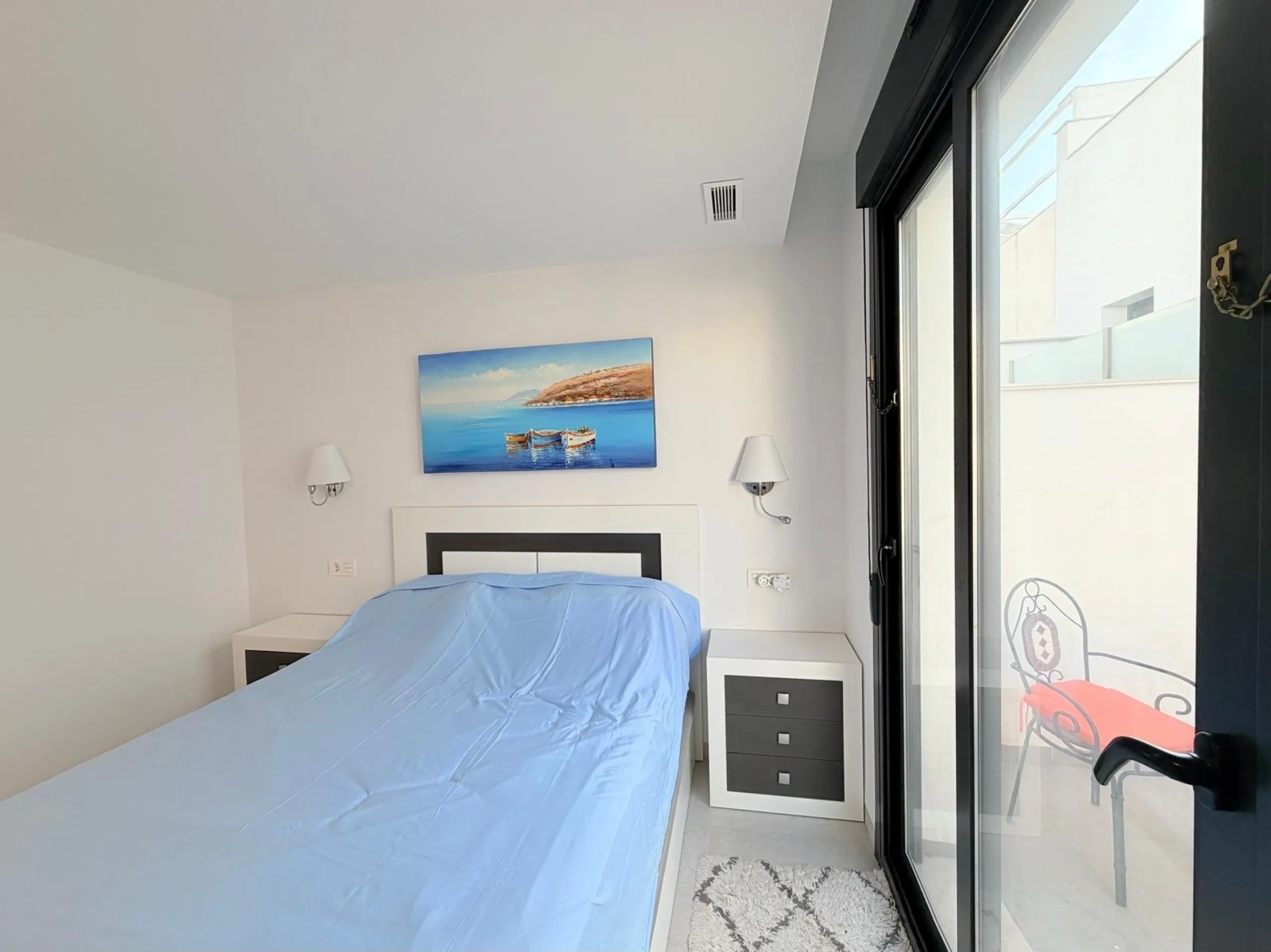 Modern Corner Chalet with Private Pool and Spacious Solarium – Between Golf, Orihuela Costa