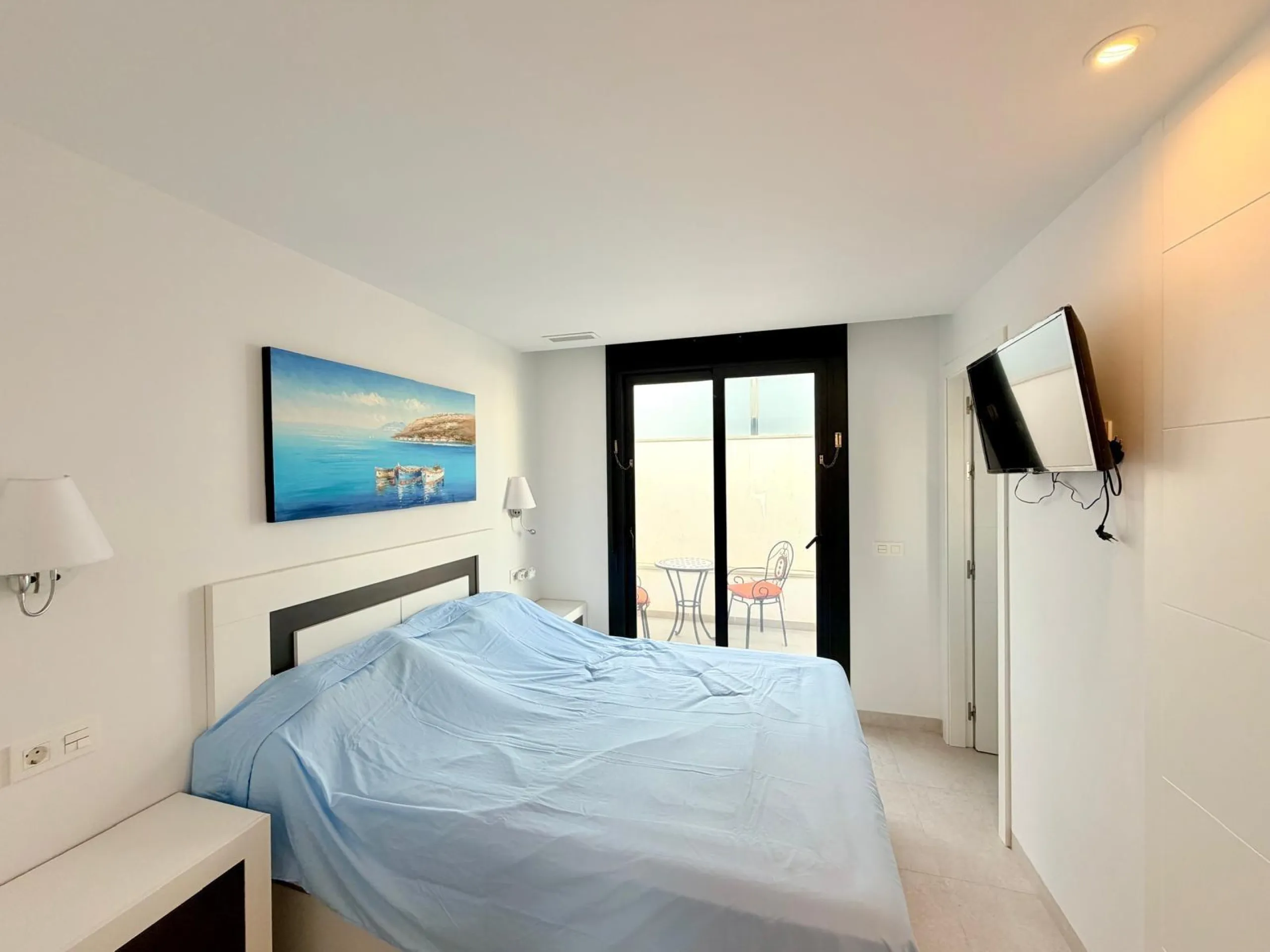 Modern Corner Chalet with Private Pool and Spacious Solarium – Between Golf, Orihuela Costa
