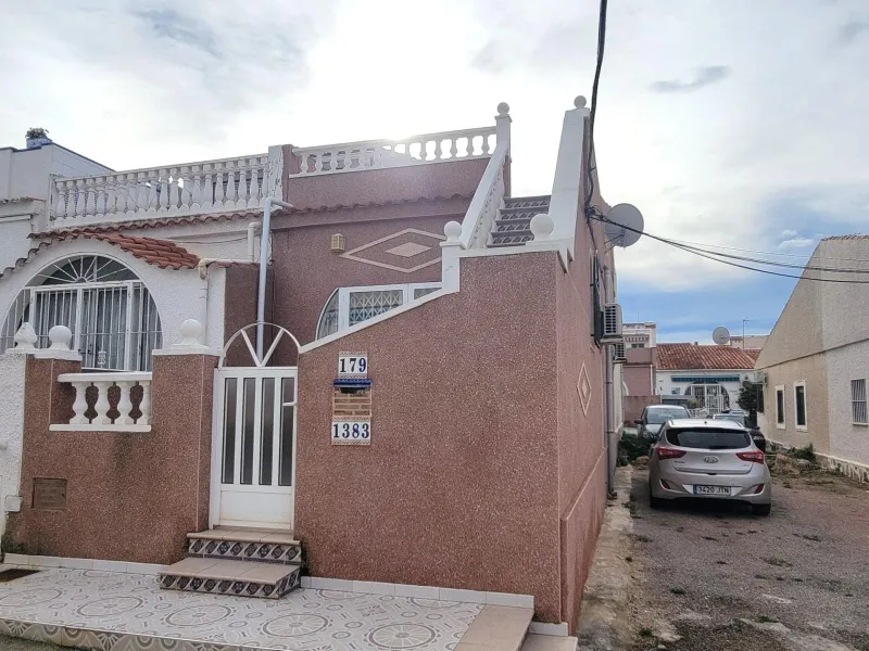 Townhouse with Solarium in Chaparal