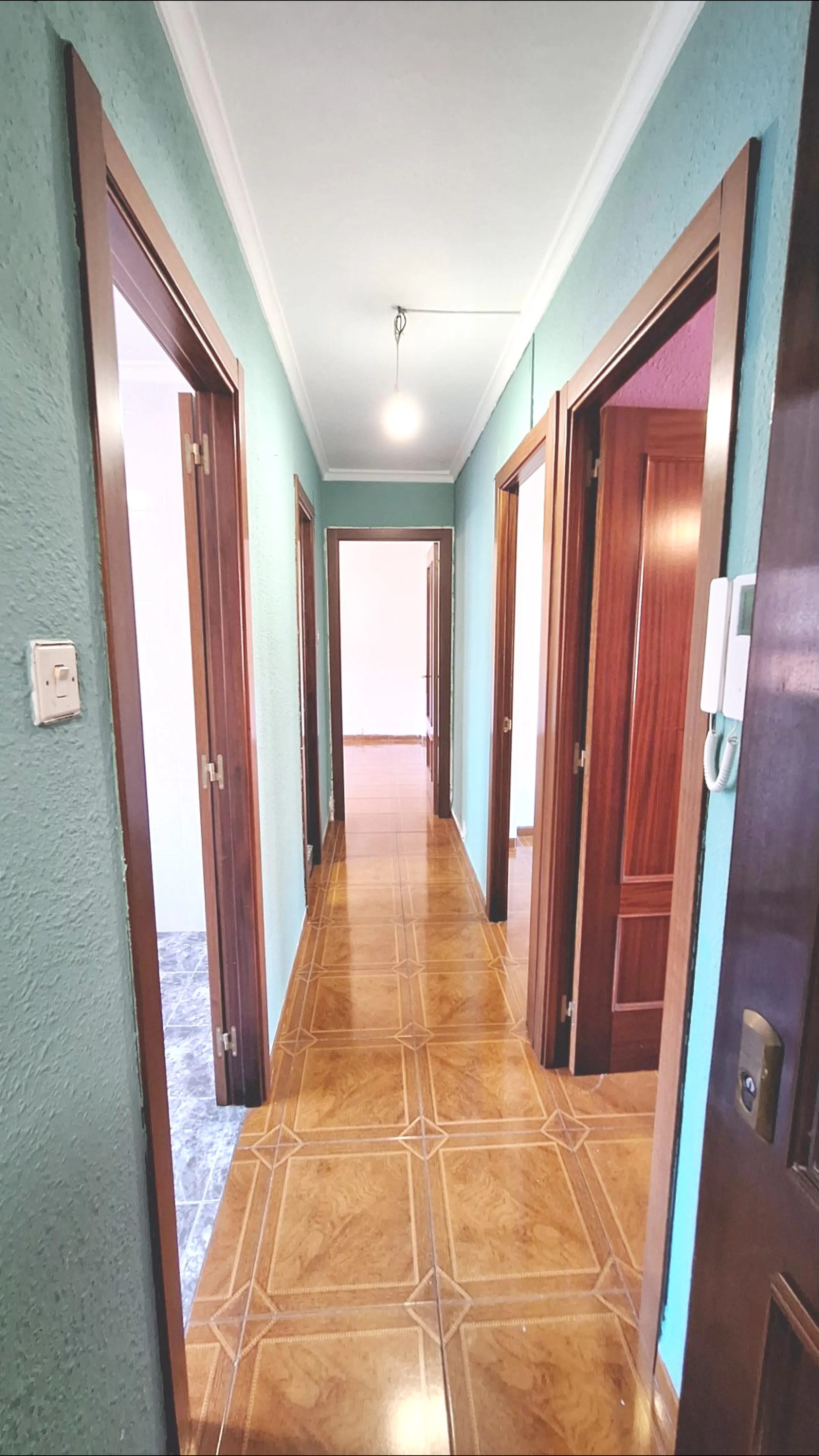 Apartamento con ascensor en El Llano, Gijón - Oportunidad Única por €163 000
