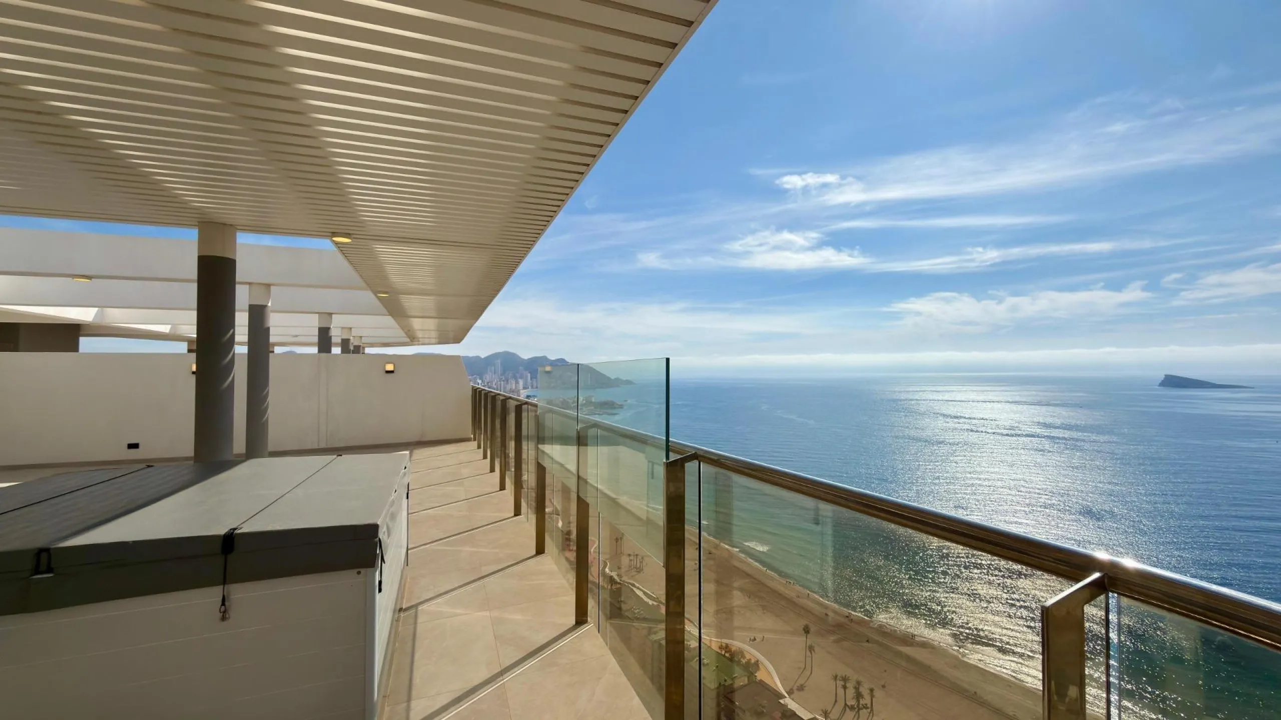 ✨ Exclusive penthouse in Sunset Cliffs, Benidorm – luxury, spaciousness and unparalleled views ✨