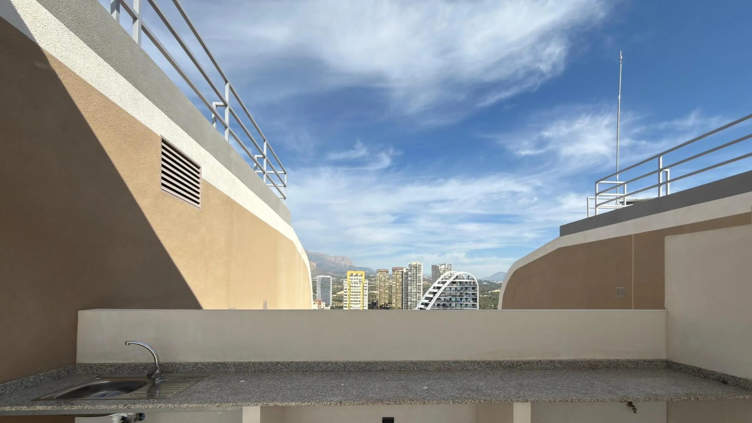 ✨ Exclusive penthouse in Sunset Cliffs, Benidorm – luxury, spaciousness and unparalleled views ✨