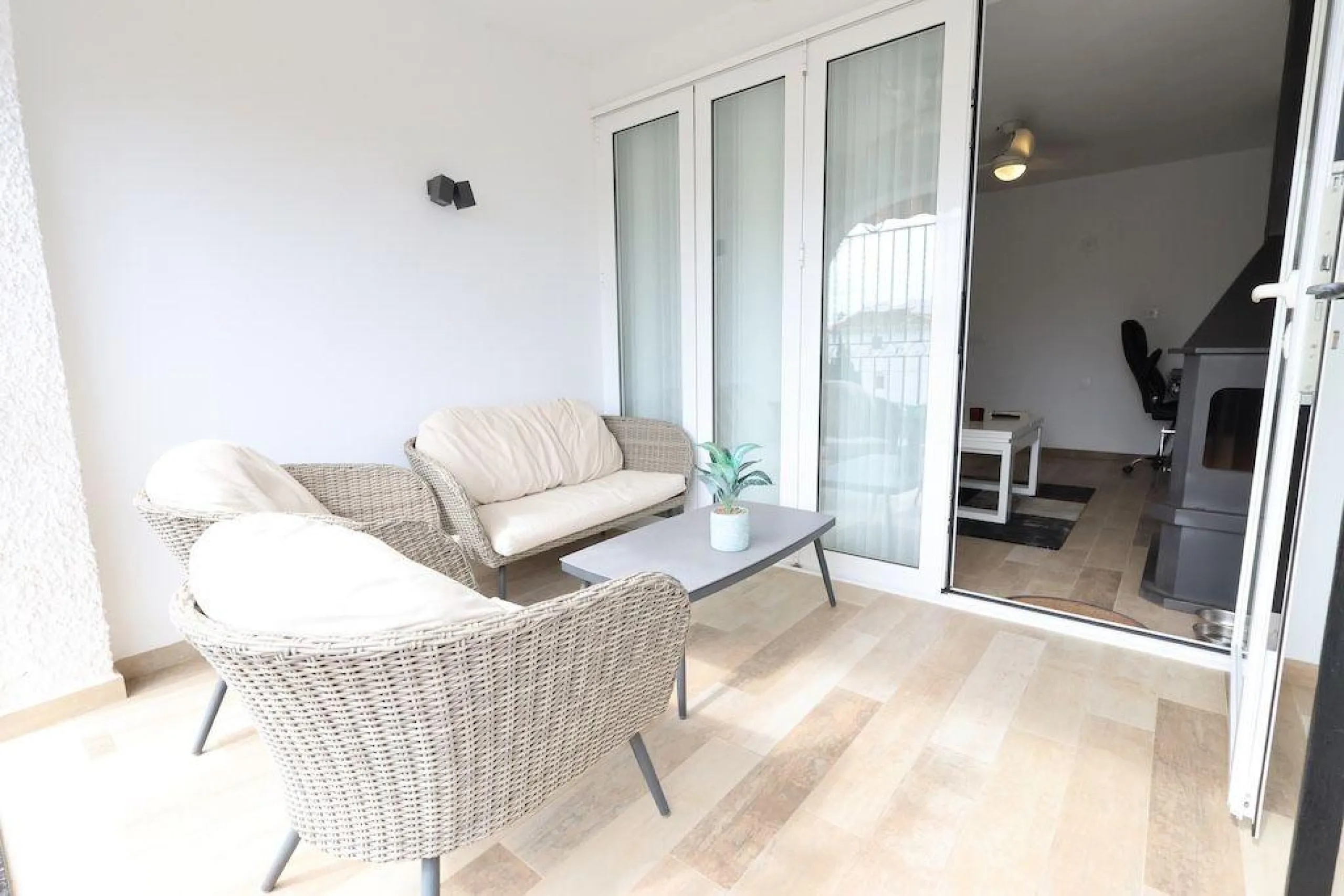 Dúplex reformado con dos plantas independientes en Cabo Roig