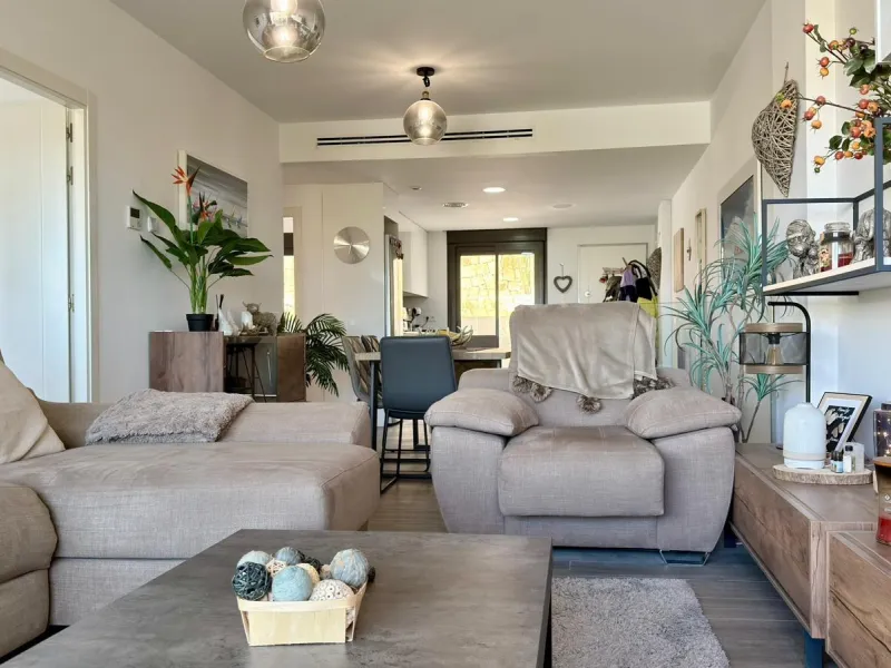 🌿✨ Espectacular dúplex moderno en Camporrosso Village – amplitud, vistas y estilo de vida premium ✨🌿