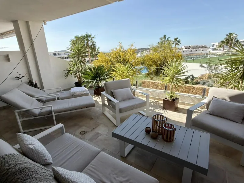 🌿✨ Espectacular dúplex moderno en Camporrosso Village – amplitud, vistas y estilo de vida premium ✨🌿