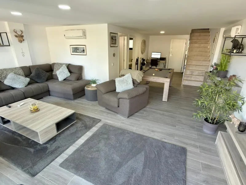 🌿✨ Espectacular dúplex moderno en Camporrosso Village – amplitud, vistas y estilo de vida premium ✨🌿