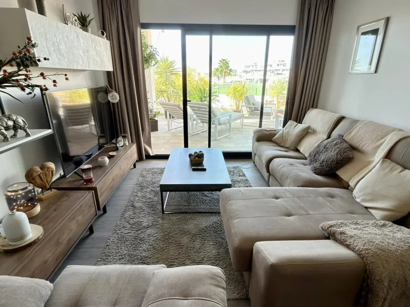 🌿✨ Espectacular dúplex moderno en Camporrosso Village – amplitud, vistas y estilo de vida premium ✨🌿