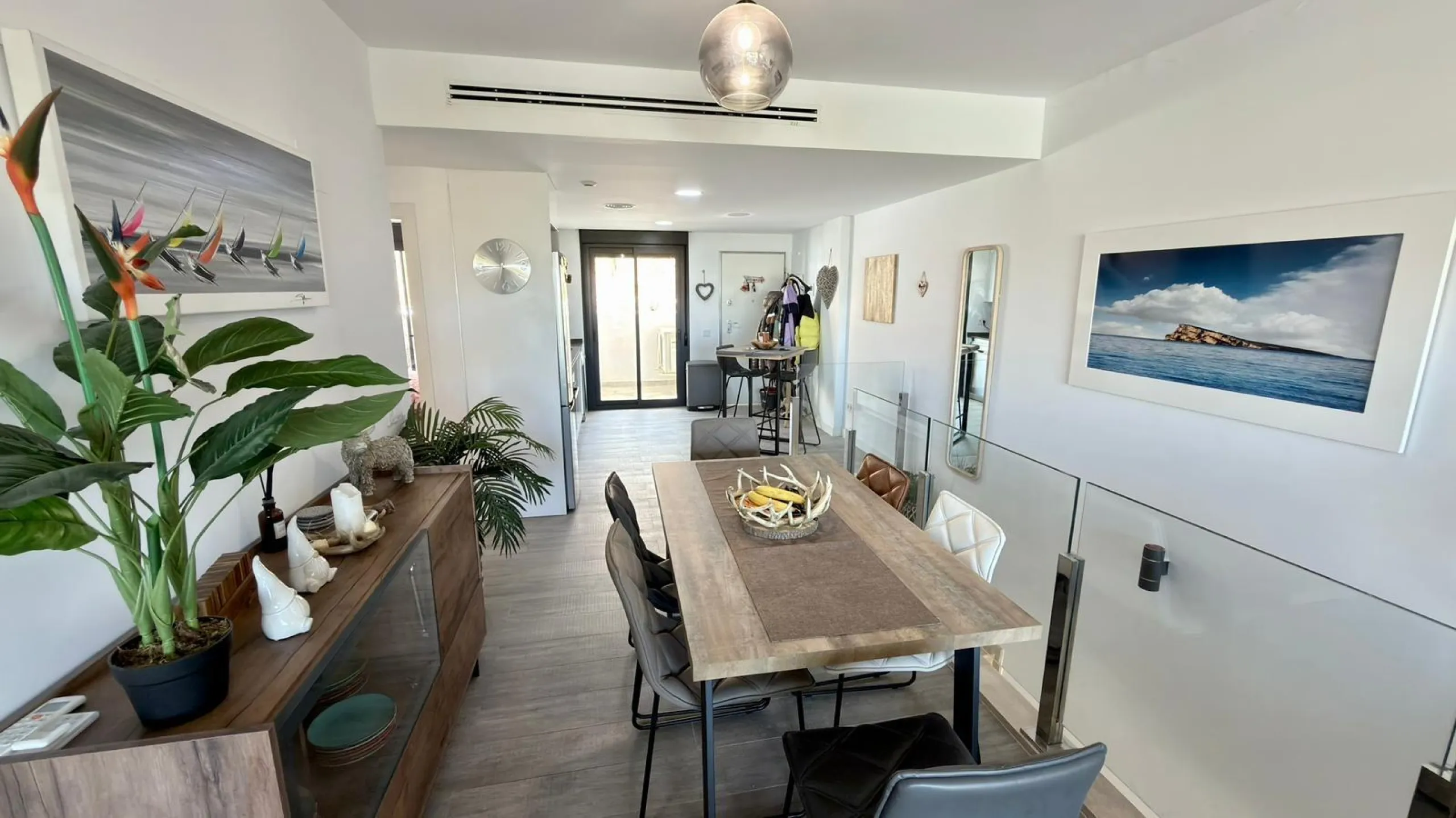 🌿✨ Espectacular dúplex moderno en Camporrosso Village – amplitud, vistas y estilo de vida premium ✨🌿