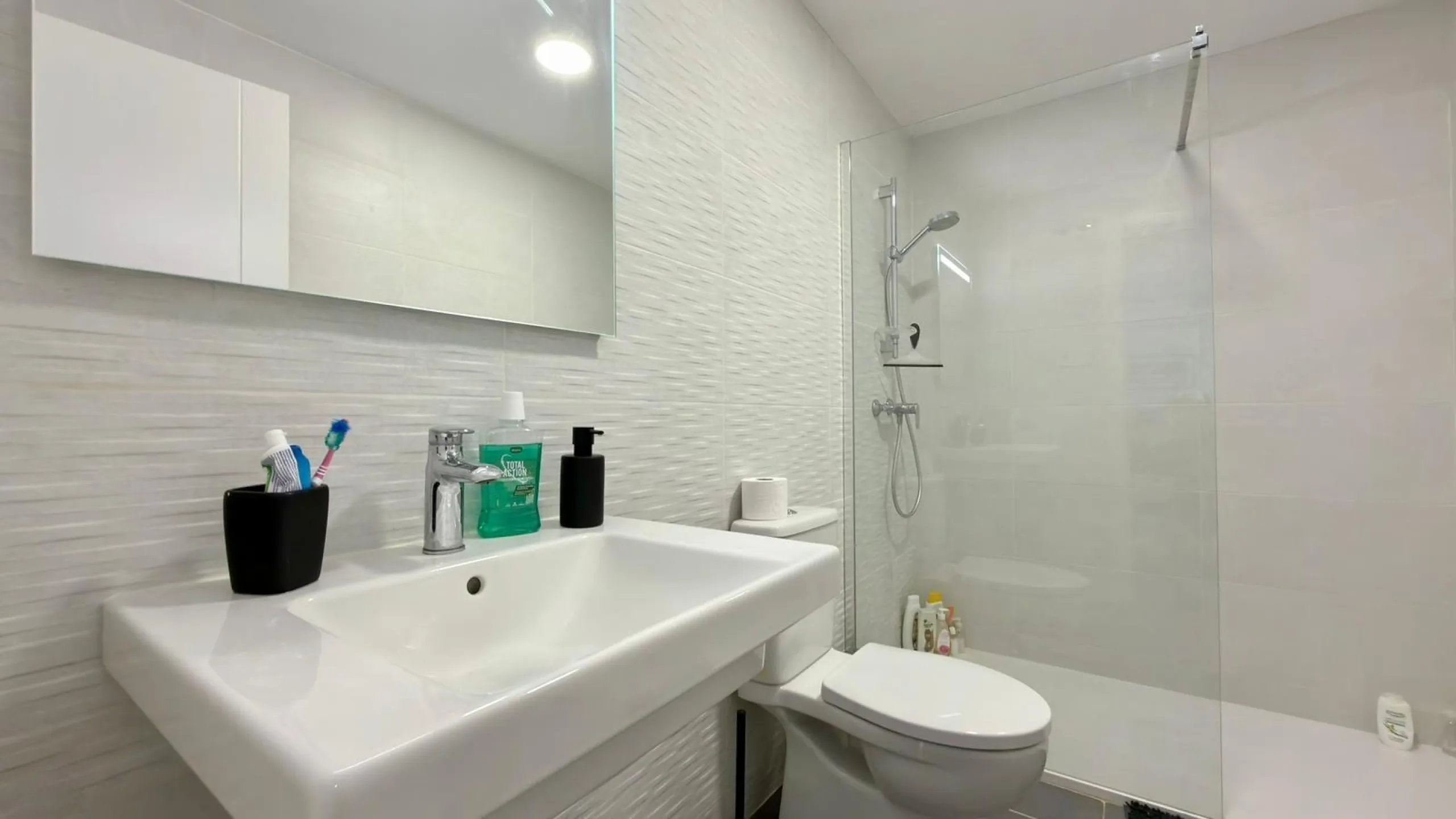 🌿✨ Espectacular dúplex moderno en Camporrosso Village – amplitud, vistas y estilo de vida premium ✨🌿