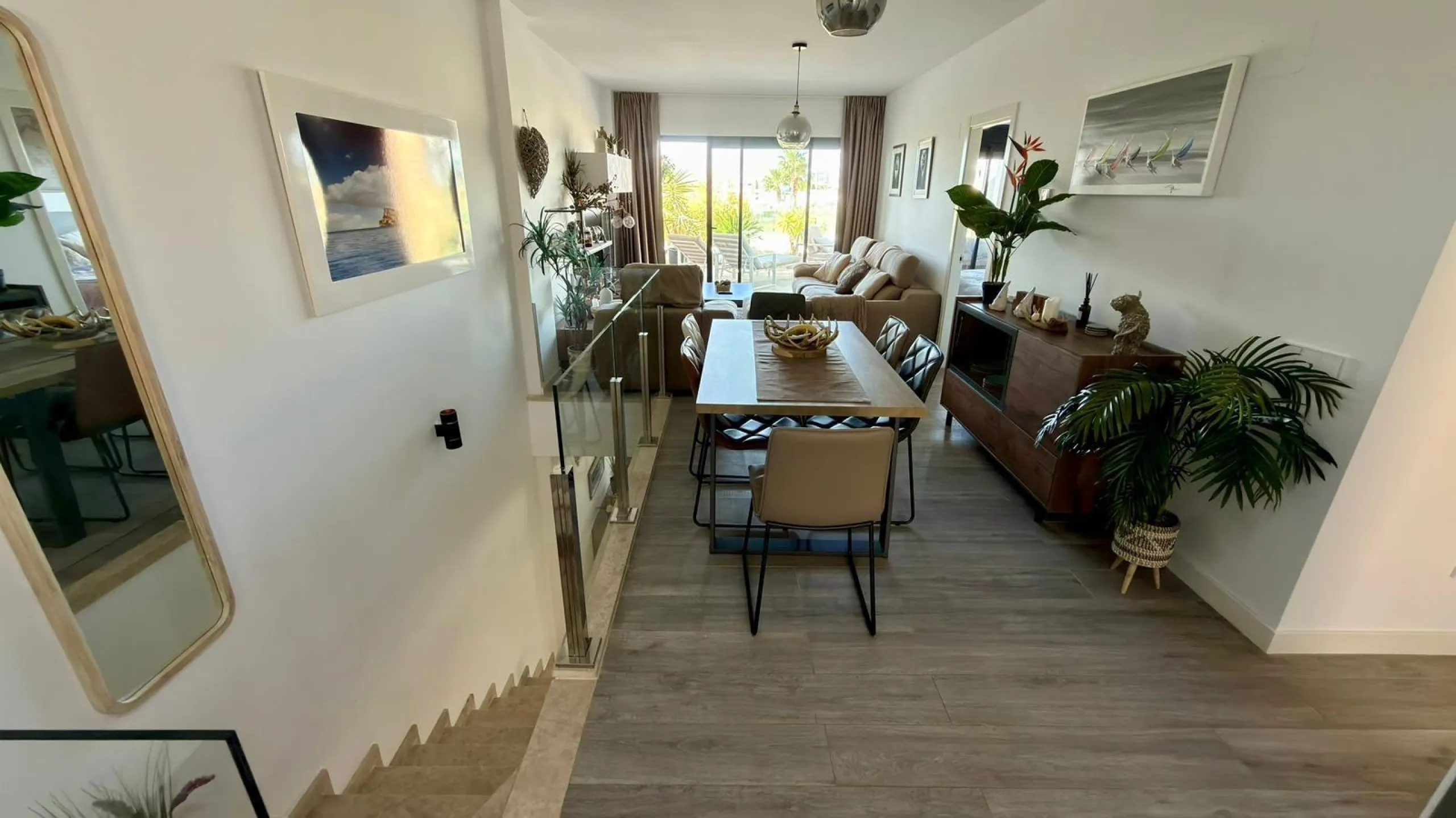 🌿✨ Espectacular dúplex moderno en Camporrosso Village – amplitud, vistas y estilo de vida premium ✨🌿