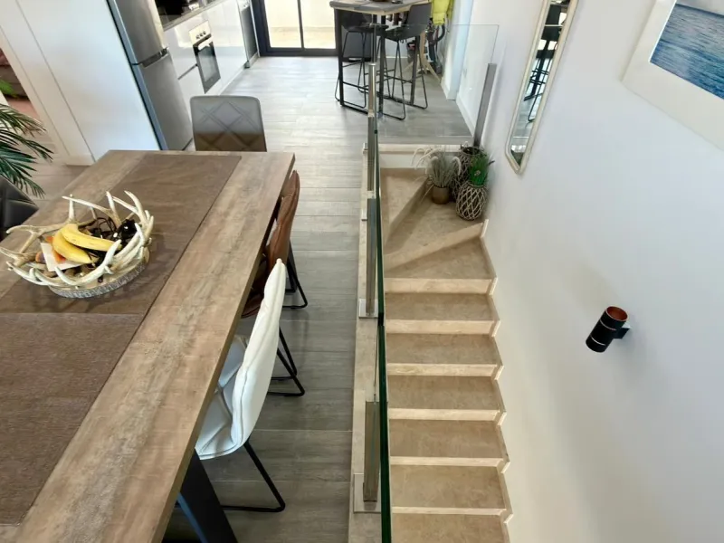 🌿✨ Espectacular dúplex moderno en Camporrosso Village – amplitud, vistas y estilo de vida premium ✨🌿
