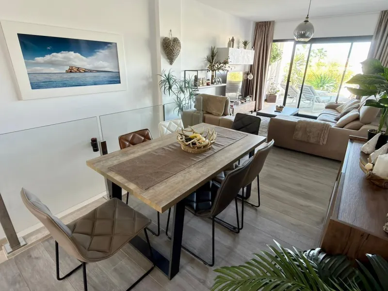 🌿✨ Espectacular dúplex moderno en Camporrosso Village – amplitud, vistas y estilo de vida premium ✨🌿