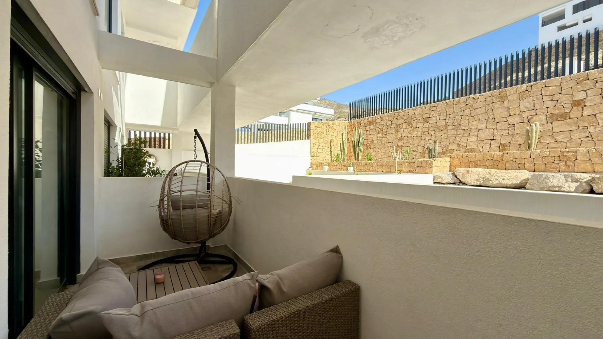 🌿✨ Espectacular dúplex moderno en Camporrosso Village – amplitud, vistas y estilo de vida premium ✨🌿