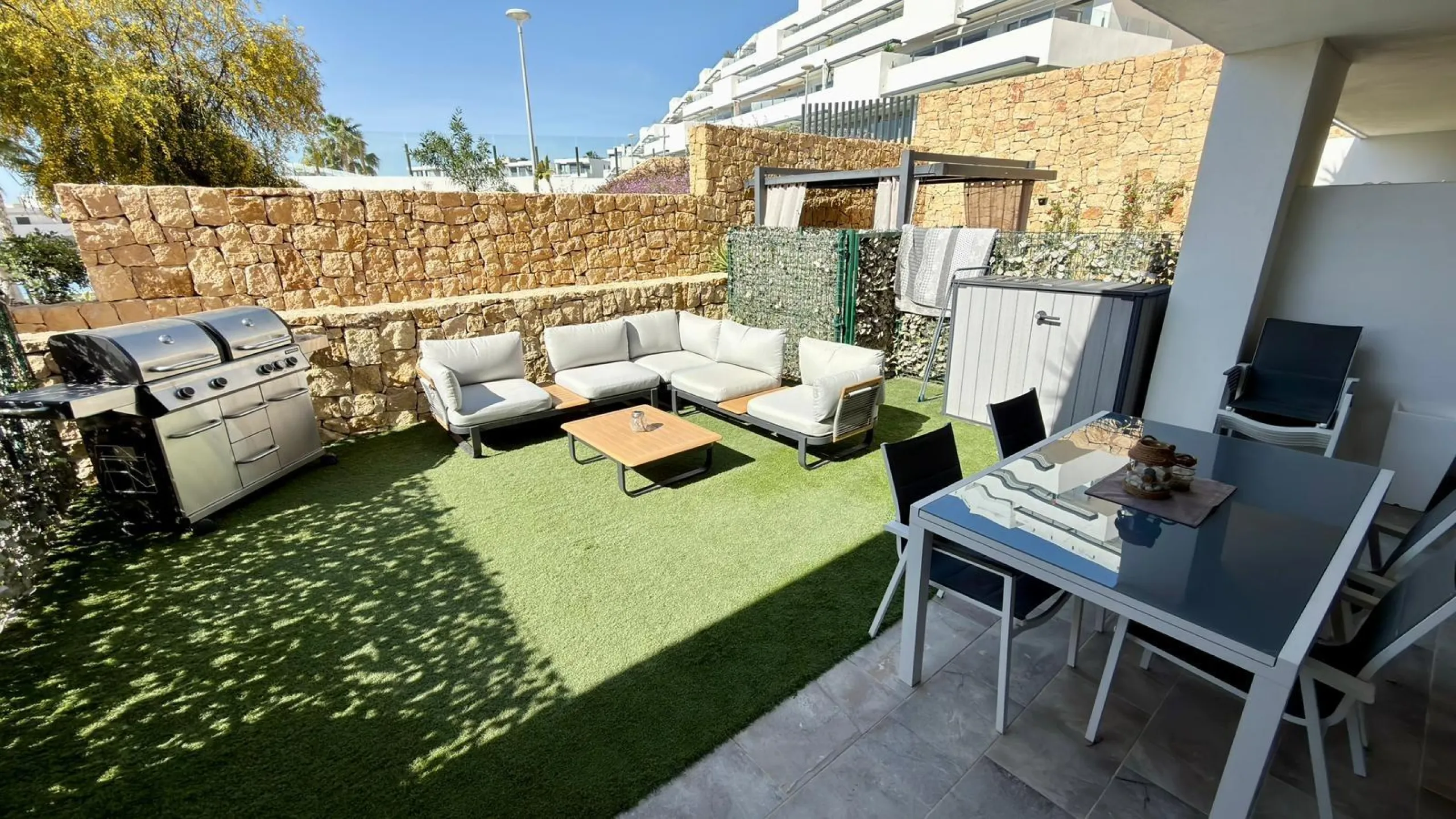🌿✨ Espectacular dúplex moderno en Camporrosso Village – amplitud, vistas y estilo de vida premium ✨🌿