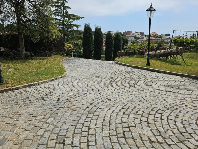 Development plot with residential investment potential in Teia, Barcelona