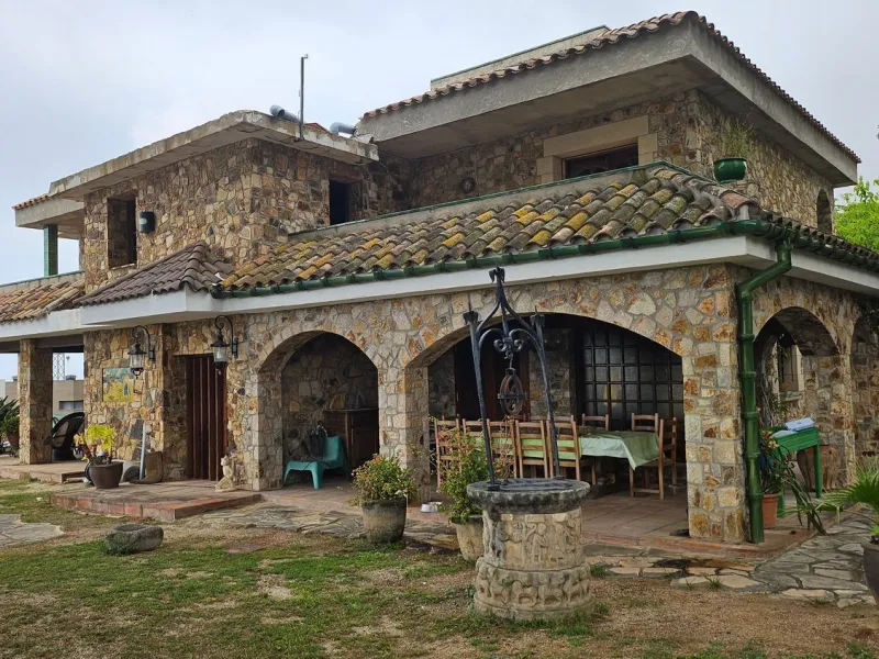 Development plot with residential investment potential in Teia, Barcelona