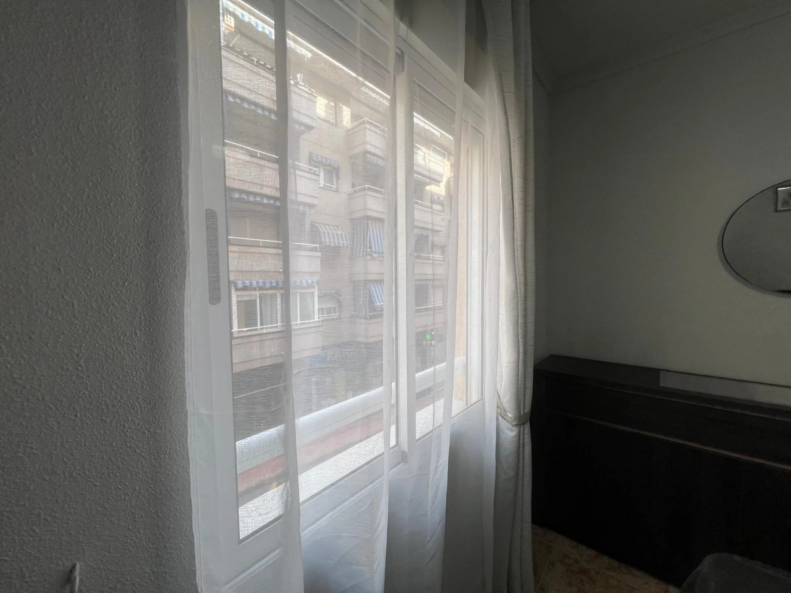 APARTAMENTO DE 2 HAB Y 1 BAÑO CON TERRAZA EN EL CENTRO DE TORREVIEJA