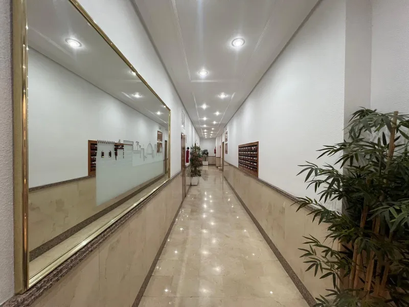APARTAMENTO DE 2 HAB Y 1 BAÑO CON TERRAZA EN EL CENTRO DE TORREVIEJA