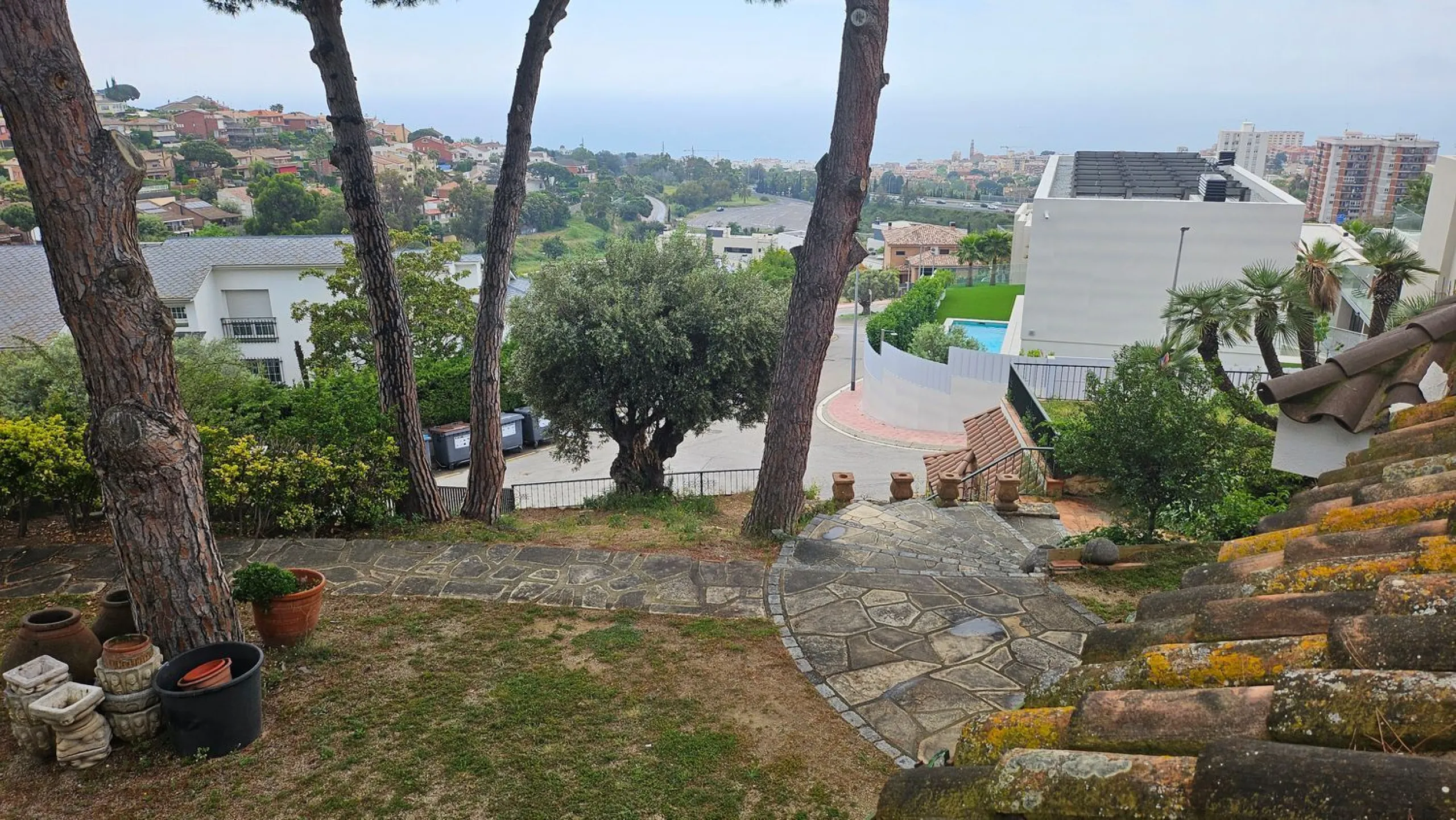 Development plot with residential investment potential in Teia, Barcelona