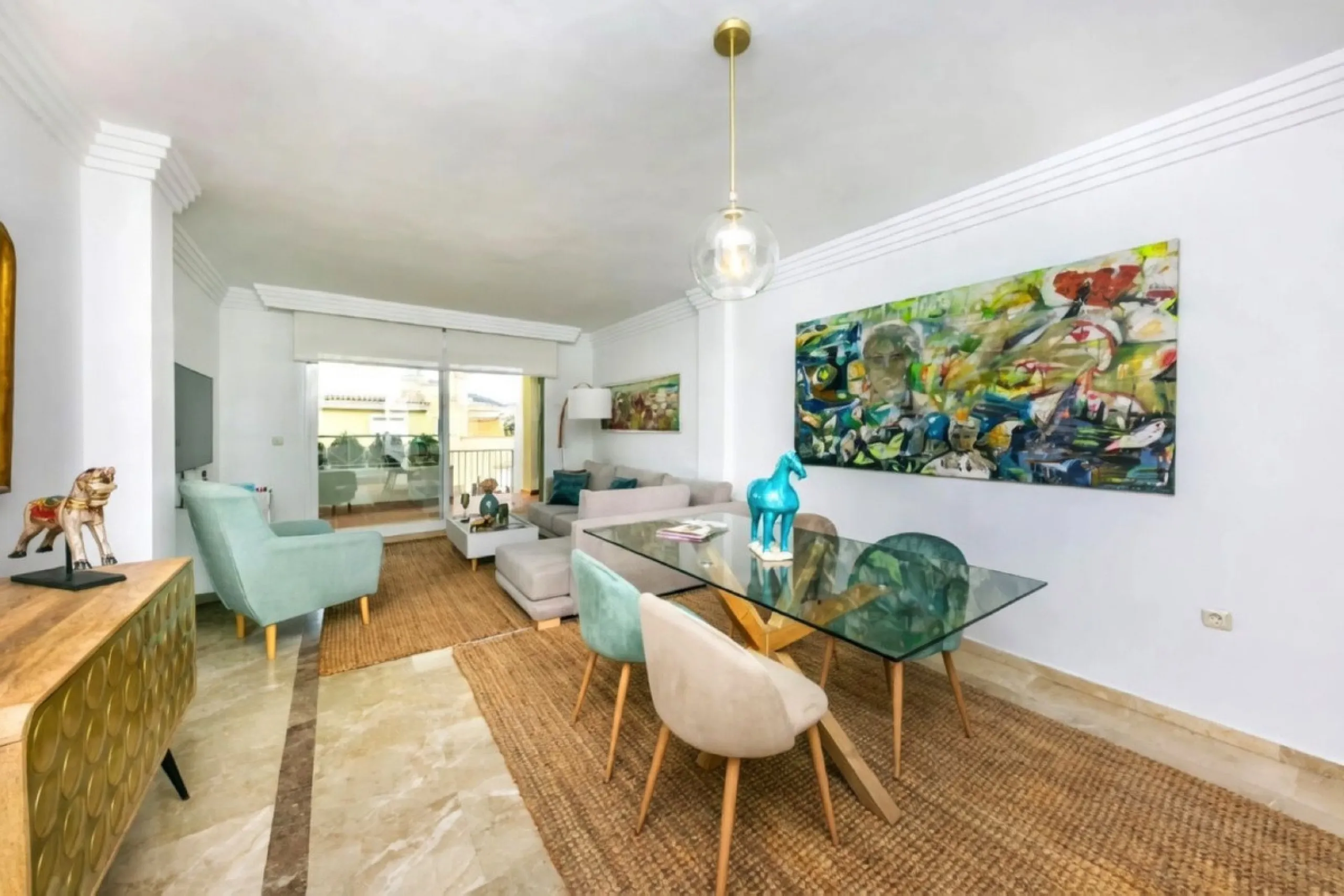 Erdgeschosswohnung mit gültiger Ferienvermietungslizenz – Las Brisas, Nueva Andalucía, Marbella