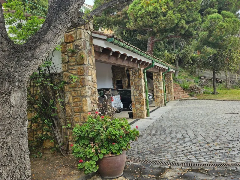 Development plot with residential investment potential in Teia, Barcelona