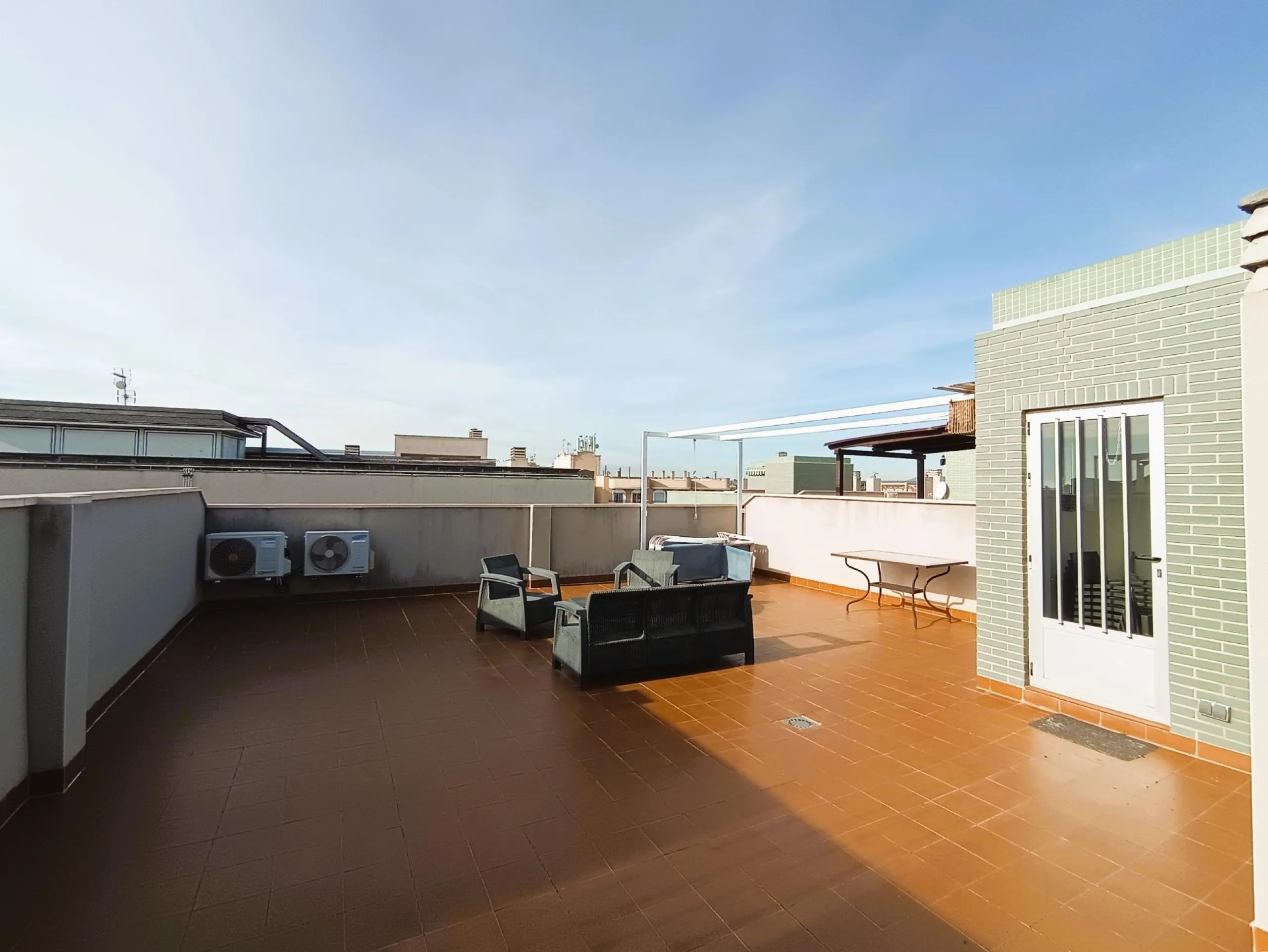 Penthouse with sun terrace and sea views in Cabo Roig